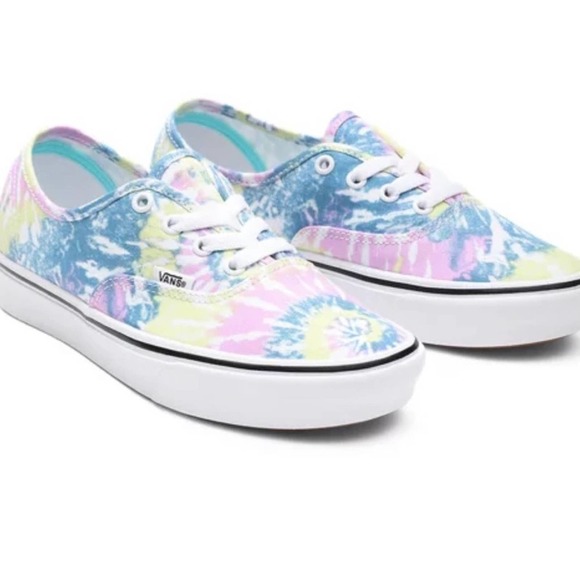 Vans ComfyCush  Tie Dye Sneaker - Picture 3 of 11
